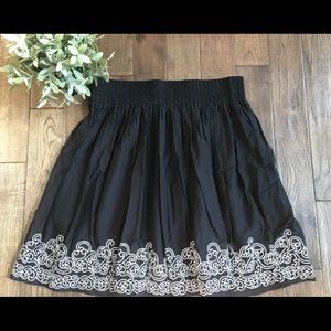 White House Black Market skirt